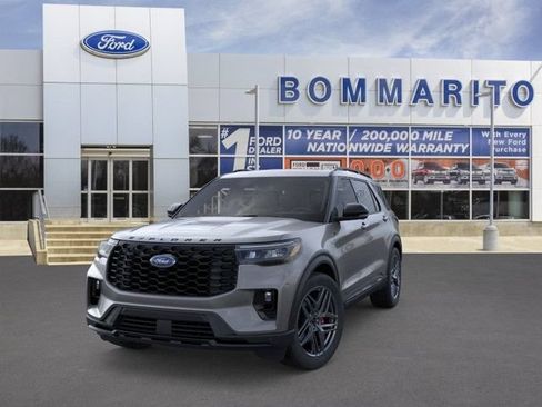 New 2026 Ford Explorer ST-Line w/ ST-Line Street Pack AWD/4WD image 2