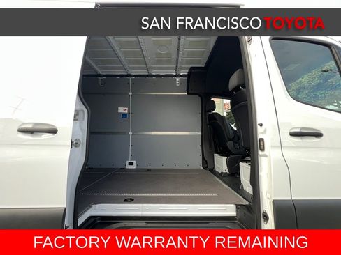 Used 2024 Mercedes-Benz Sprinter 2500 image 22