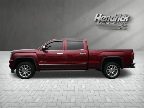 Used 2016 GMC Sierra 1500 Denali w/ Enhanced Driver Alert Package image 9