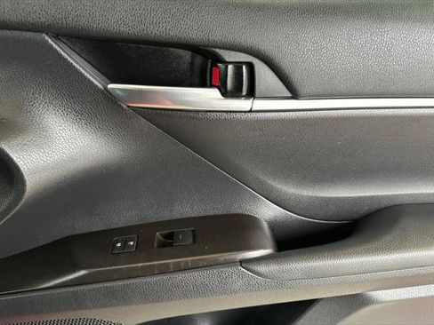 Certified 2024 Toyota Camry SE image 18