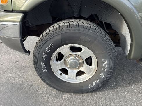 Used 2002 Ford F150 Lariat image 16