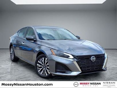 Certified 2025 Nissan Altima 2.5 SV