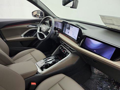 New 2026 Audi Q5 Premium Plus AWD/4WD image 14