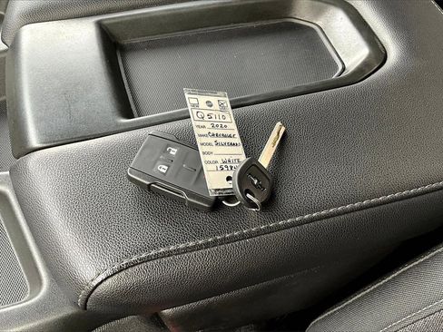 Used 2020 Chevrolet Silverado 1500 LT image 11