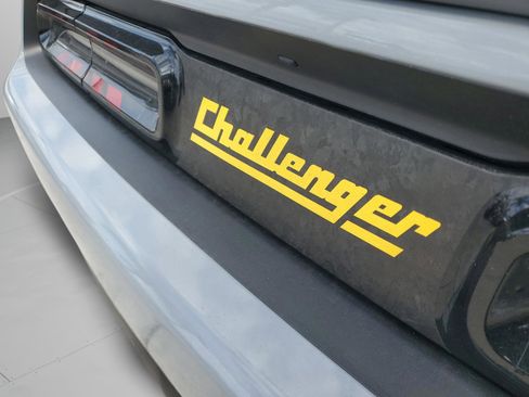 Used 2022 Dodge Challenger R/T w/ Performance Handling Group image 30