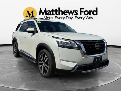Used 2023 Nissan Pathfinder Platinum w/ Lighting Package (N93) AWD/4WD image 8