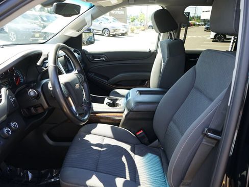Used 2018 Chevrolet Tahoe LS AWD/4WD image 16
