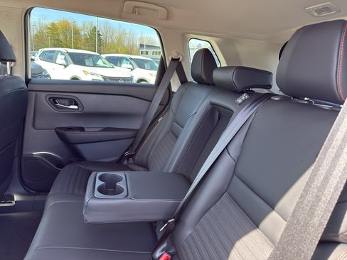 New 2026 Nissan Rogue SV w/ Rock Creek Premium Package AWD/4WD image 33