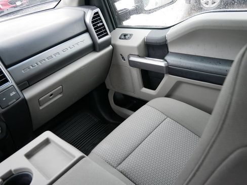 Used 2019 Ford F250 XLT w/ XLT Value Package AWD/4WD image 16