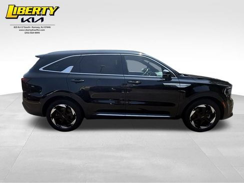 Used 2025 Kia Sorento SX Prestige AWD/4WD image 6