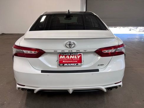 Used 2019 Toyota Camry XSE image 5