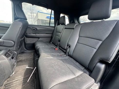 Used 2023 Honda Passport Elite image 12