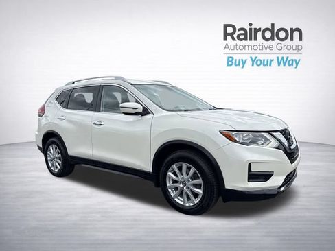 Used 2019 Nissan Rogue SV FWD image 1