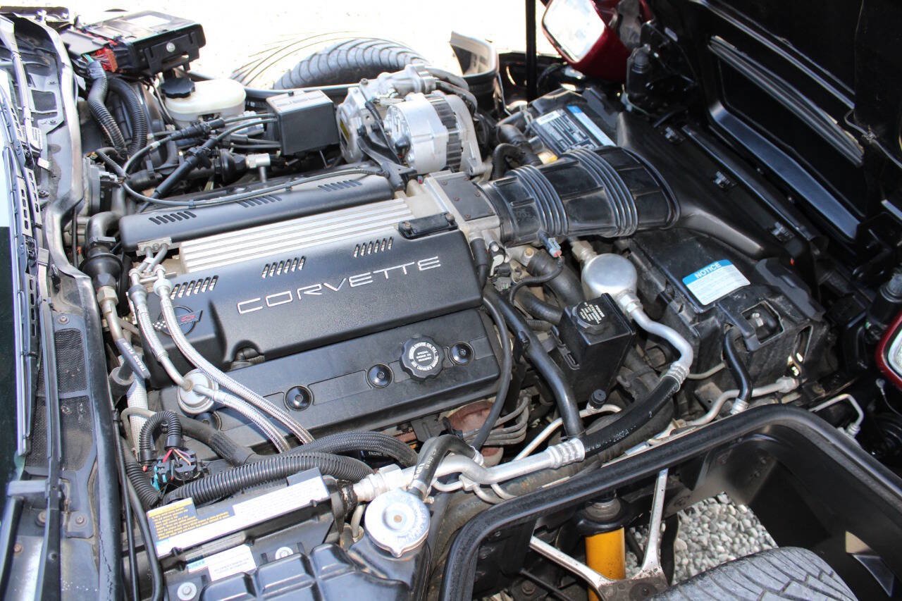 Used 1993 Chevrolet Corvette Convertible RWD image 20