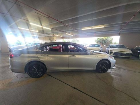 Used 2024 Lexus ES 350 F Sport w/ Accessory Package (Z2) FWD image 4