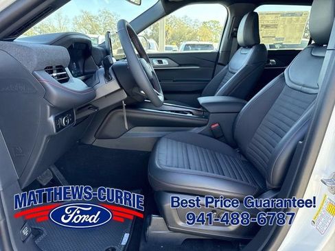 New 2026 Ford Explorer ST-Line w/ ST-Line Street Pack RWD image 9