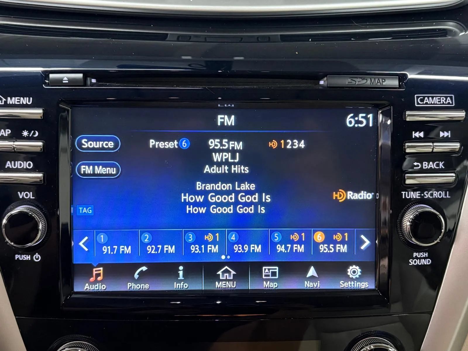 Used 2017 Nissan Murano Platinum w/ Platinum Technology Package AWD/4WD image 13