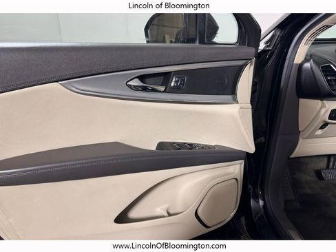 Used 2017 Lincoln MKX Reserve w/ Canadian Touring Package image 18