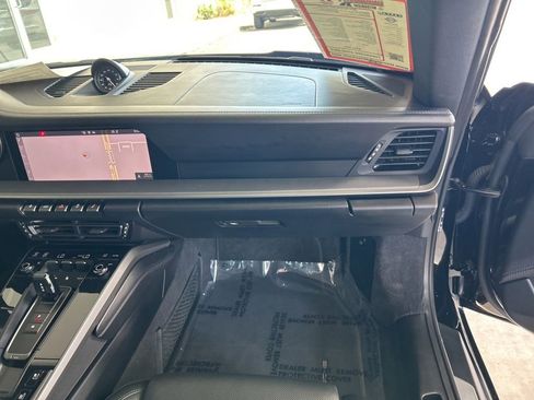 Used 2021 Porsche 911 Carrera image 22