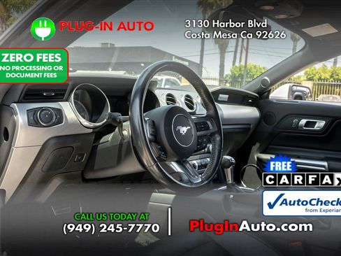 Used 2022 Ford Mustang Premium RWD image 5