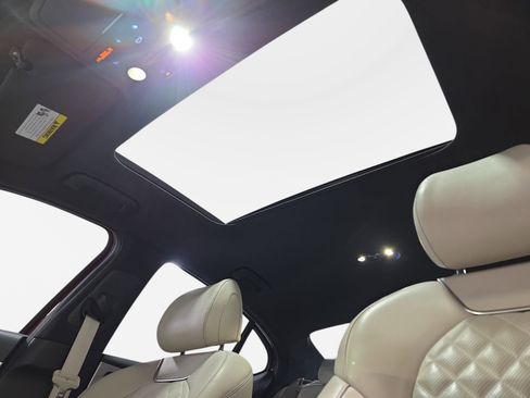 Used 2022 Genesis G70 3.3T w/ Sport Prestige Package image 28