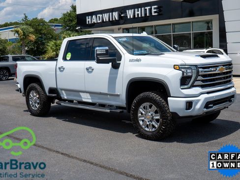 Used 2026 Chevrolet Silverado 2500 High Country w/ Technology Package AWD/4WD image 1