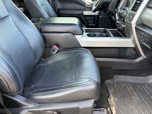 Used 2019 Ford F250 Lariat w/ Lariat Ultimate Package AWD/4WD image 7