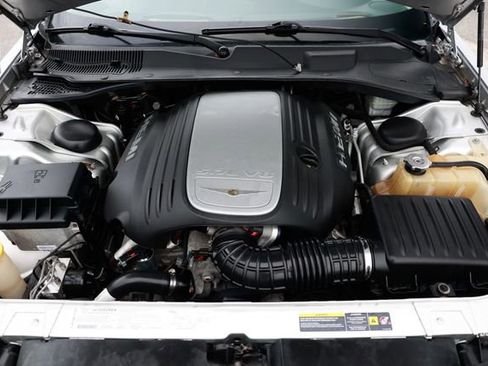 Used 2005 Chrysler 300 C w/ Protection Group II image 20