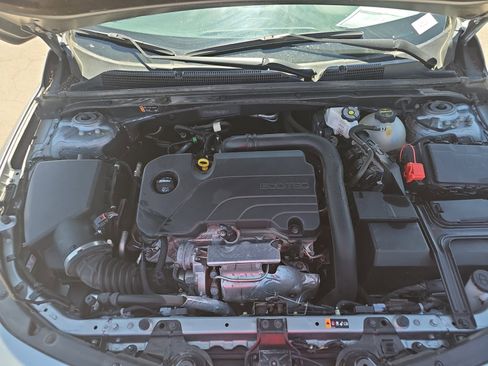 Used 2024 Chevrolet Malibu LT FWD image 20