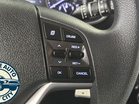 Used 2020 Hyundai Tucson SE image 13