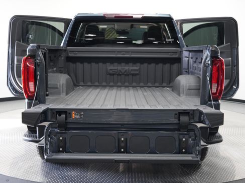 Used 2021 GMC Sierra 1500 SLT image 13