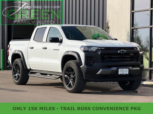 Used 2024 Chevrolet Colorado Trail Boss w/ Technology Package image 1