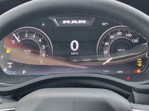 New 2026 RAM 1500 Big Horn AWD/4WD image 34