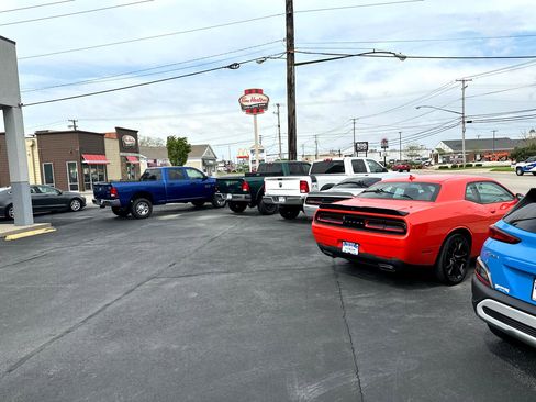 Used 2019 Hyundai Elantra SE w/ Cargo Package image 38