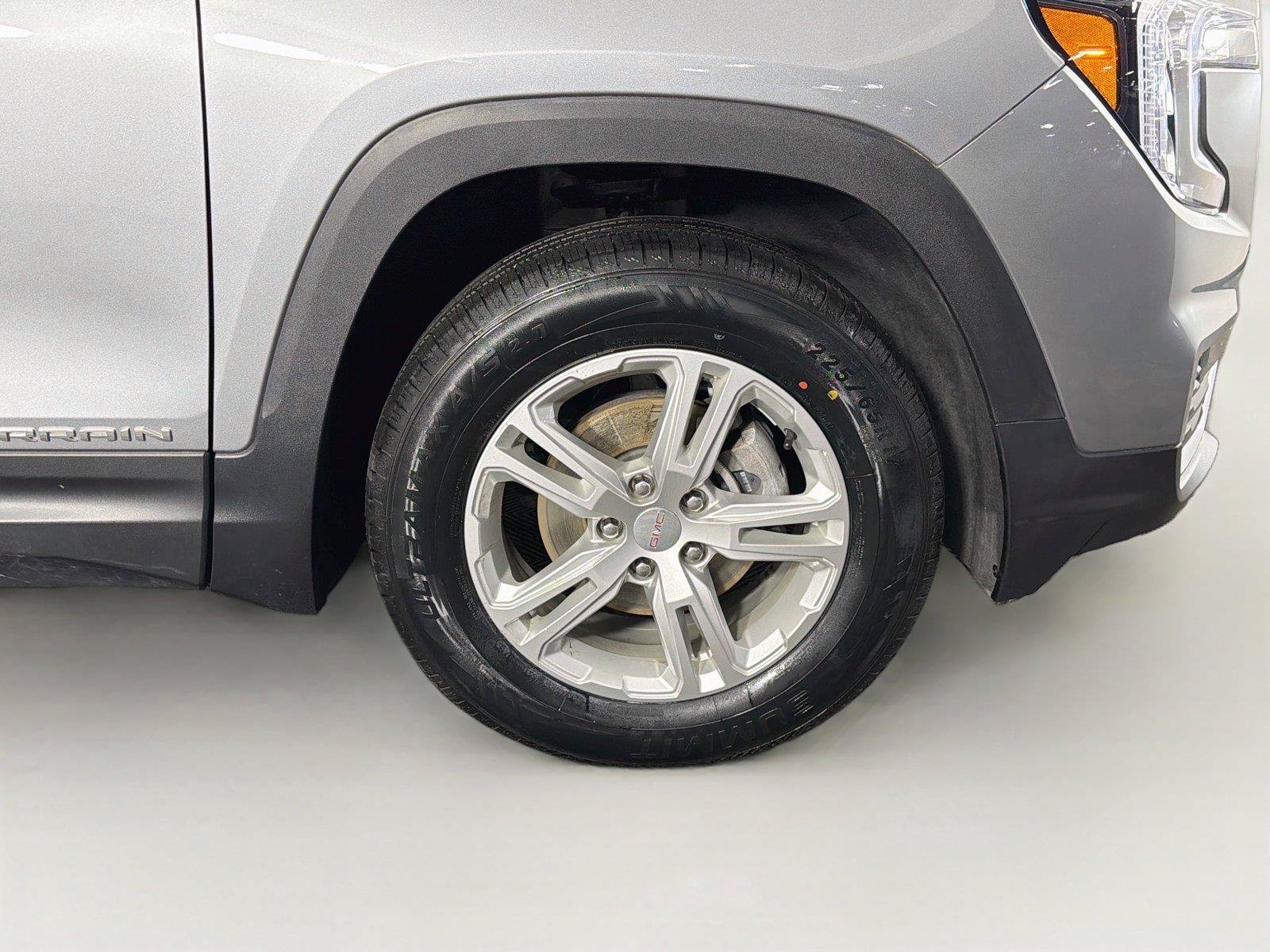 Used 2023 GMC Terrain SLE w/ Driver Convenience Package AWD/4WD image 37