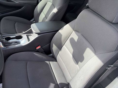 Used 2021 Chevrolet Malibu LS image 13