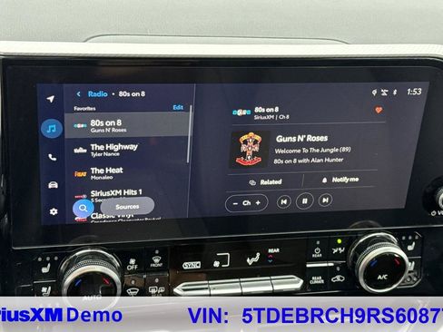 Used 2024 Toyota Highlander Platinum image 37