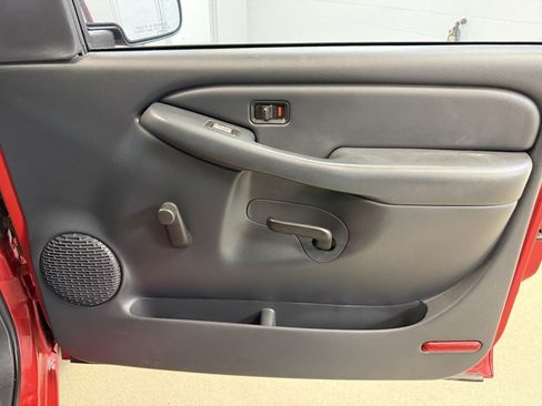Used 2002 Chevrolet Silverado 1500 Base image 17