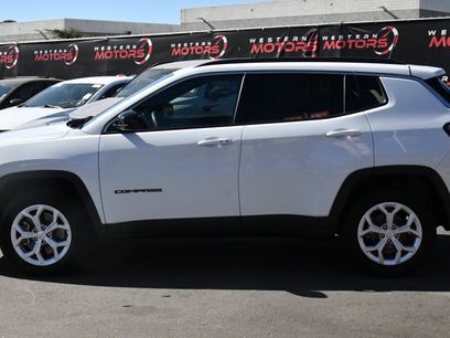 Used 2024 Jeep Compass Latitude