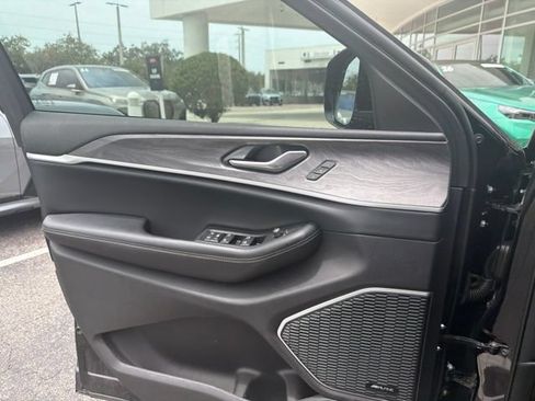 Used 2022 Jeep Grand Cherokee Limited AWD/4WD image 8