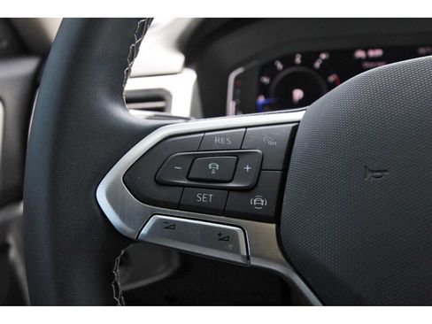 Used 2023 Volkswagen Atlas SE w/ Panoramic Sunroof Package FWD image 15