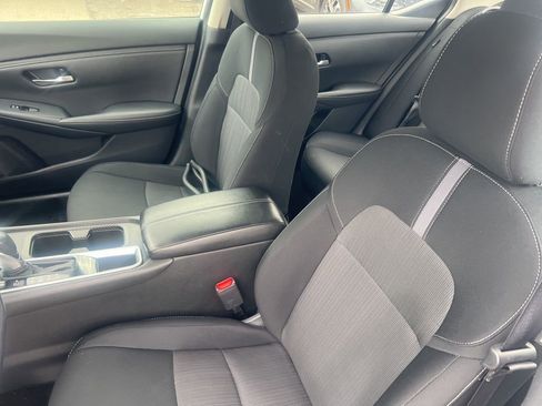 Used 2023 Nissan Sentra SV w/ Trunk Package image 5