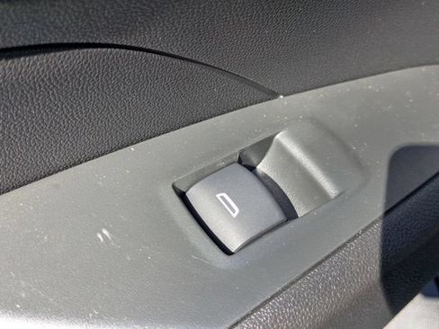 New 2026 Chevrolet Trax RS w/ Sunroof Package FWD image 24