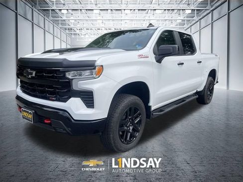 Used 2026 Chevrolet Silverado 1500 LT Trail Boss w/ Convenience Package II AWD/4WD image 4