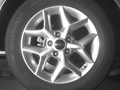 Used 2025 Kia Soul LX w/ LX Technology Package FWD image 20