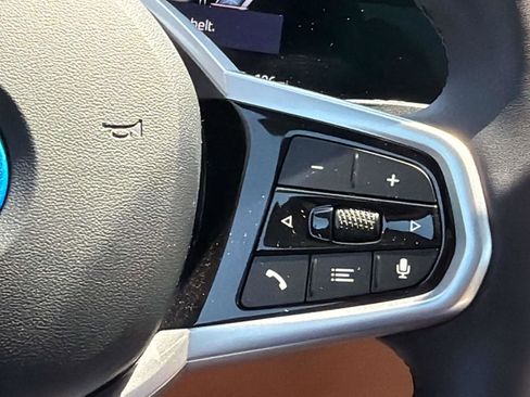 Used 2025 BMW i4 eDrive40 RWD image 12