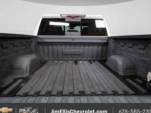 Certified 2021 Chevrolet Silverado 1500 High Country w/ Technology Package AWD/4WD image 31