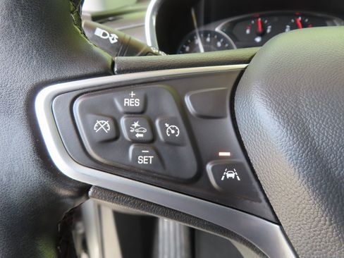 Used 2023 Chevrolet Equinox LT w/ Driver Convenience Package image 21