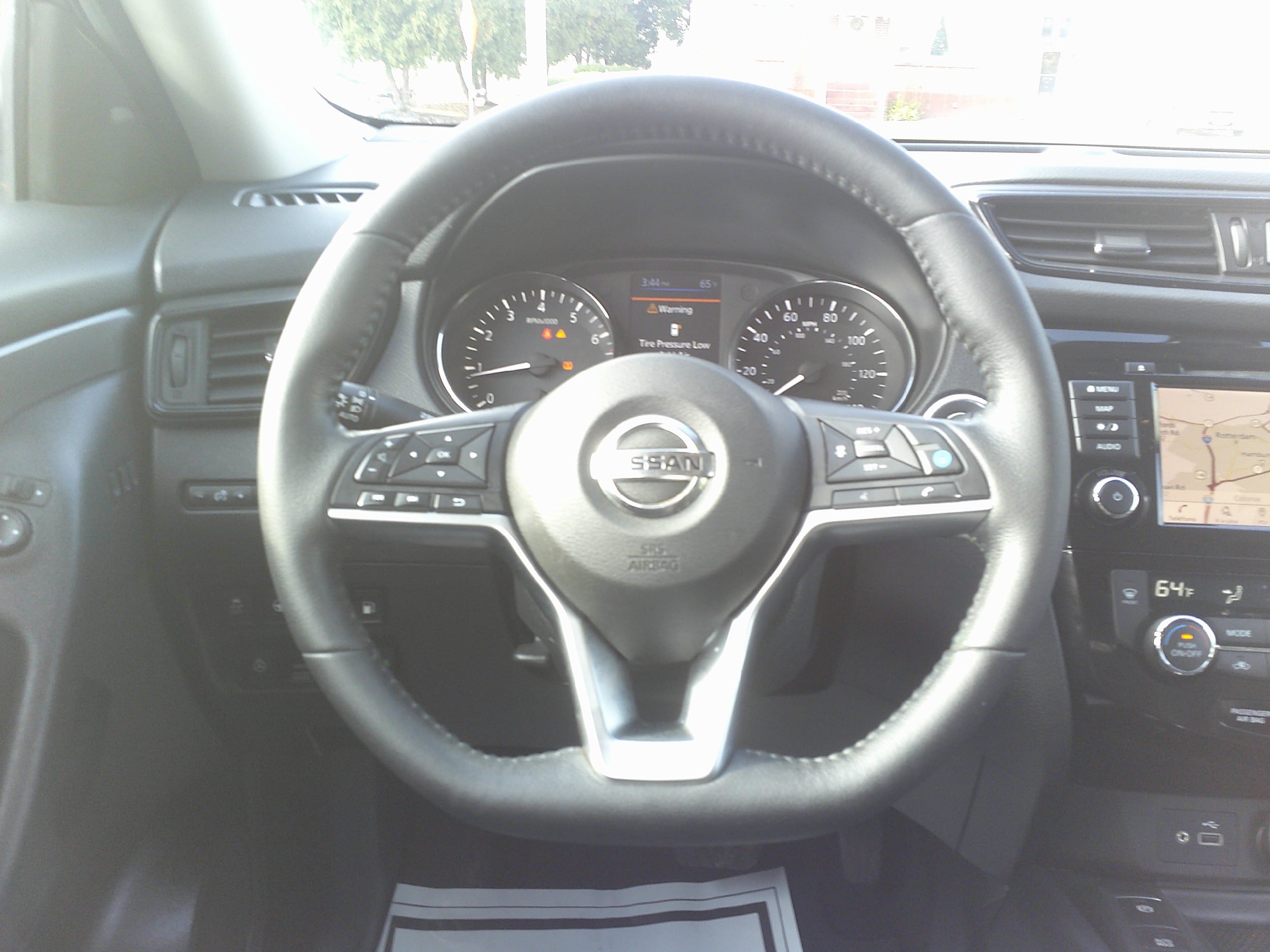 Used 2019 Nissan Rogue SV w/ Premium Package AWD/4WD image 19
