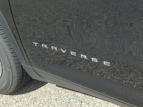 New 2026 Chevrolet Traverse LT w/ LPO, Floor Liner Package image 32